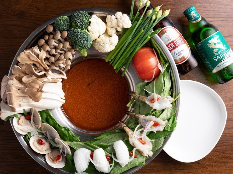 辛味、酸味、香味が絶妙な『ピリ辛 ベトナム海鮮鍋 美鍋（2～3名様分）』4,600円