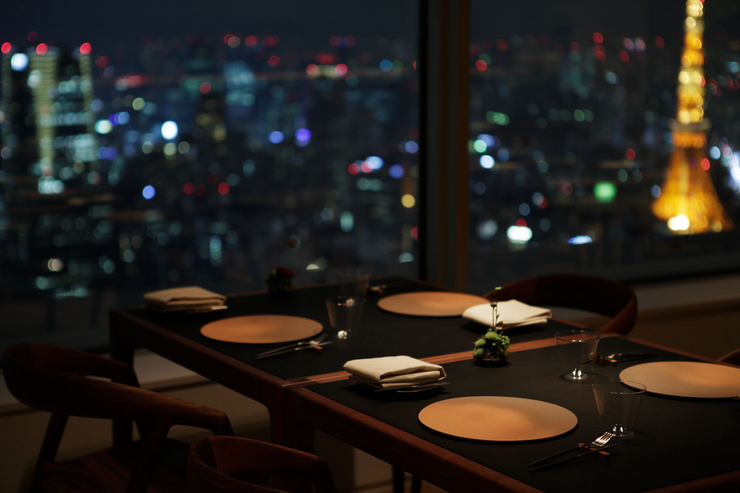 東京タワーを見下ろしながらの食事は、きっと思い出になります