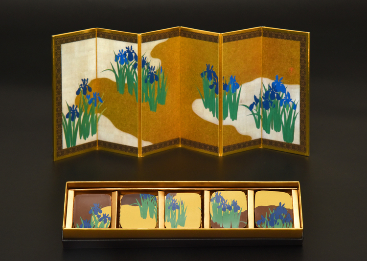こちらは神坂雪佳の「燕子花図屏風」を切り取った『雪佳・燕子花』（2801円、税込）。