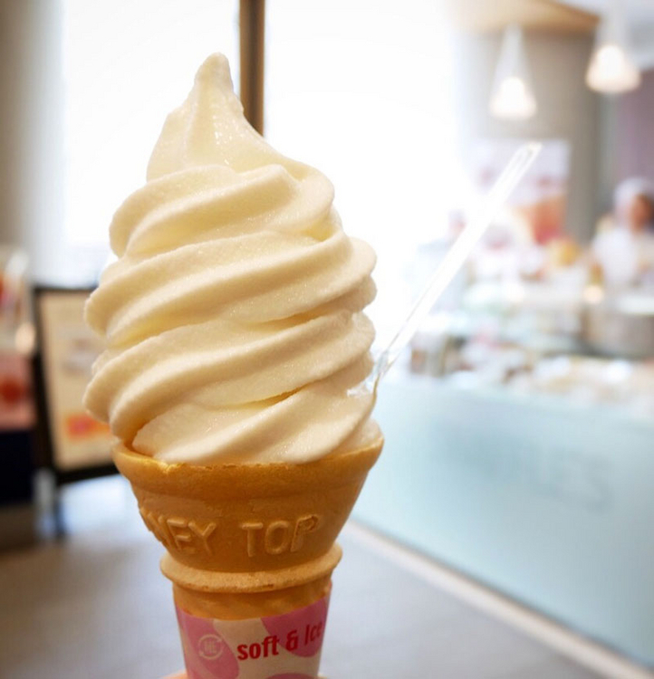 今回紹介したソフトクリームの中でもっともすっきりとした味わい。『ソフトクリーム』324円（税込）