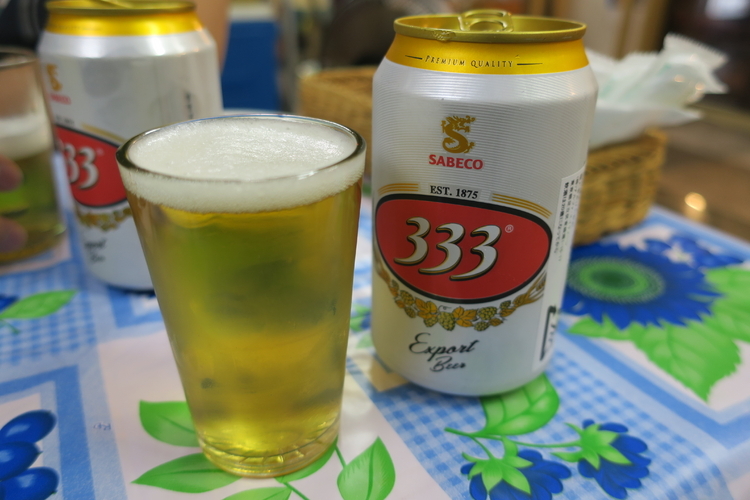ベトナムでメジャーなビール『バーバーバー』