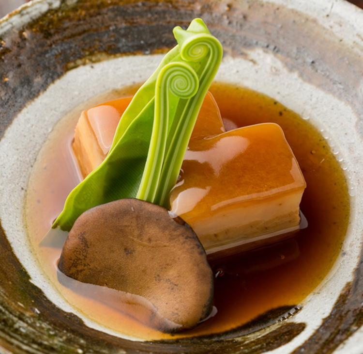 夏の会食ならここ 沖縄でも味わえない 沖縄懐石 でもてなす唯一無二の和食店 赤坂潭亭 ヒトサラマガジン