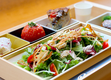 【nonahan～のなはん～】| 京都の観光地・新京極にある野菜たっぷりのデリでボリューム満点「ベジご膳」を！