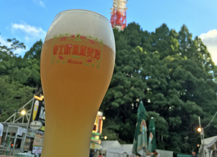 東京タワーを見上げて乾杯！ 「芝オクトーバーフェスト2016」