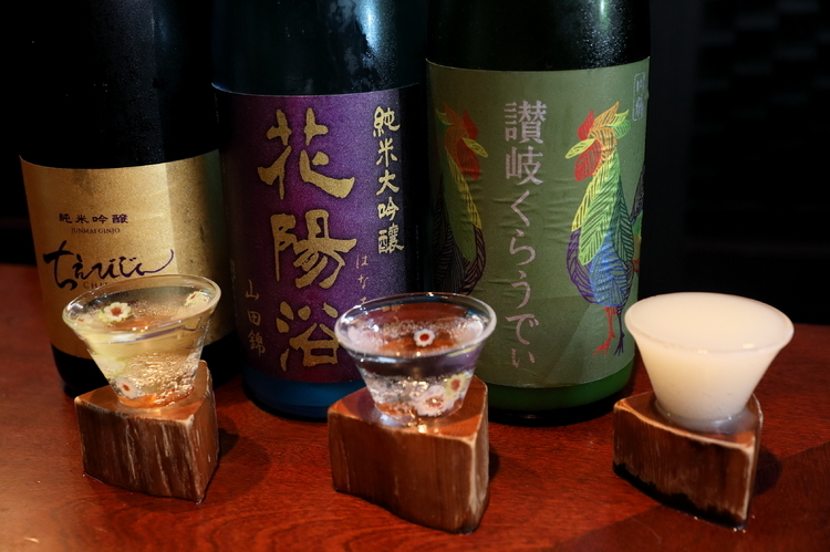 毎日10種類は変わっていくという豊富な日本酒