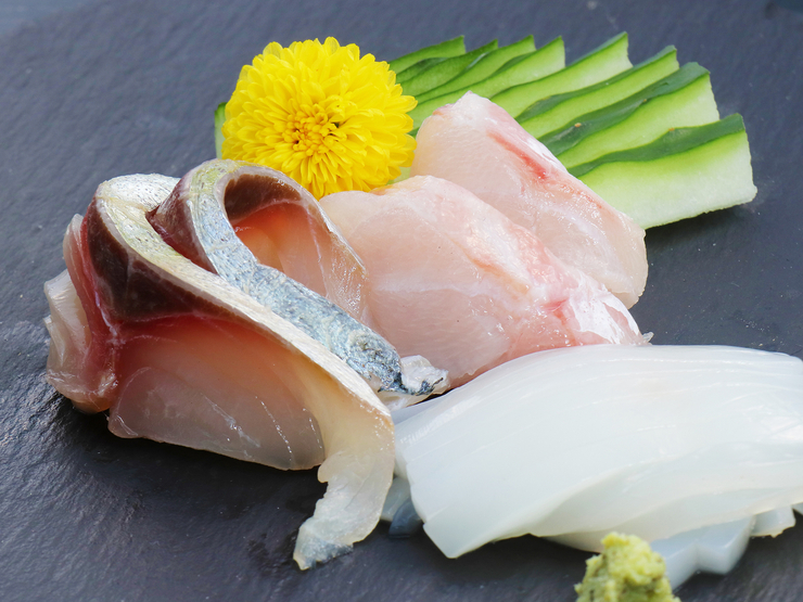 魚介類は、秋田県産の黒ムツなど産地直送。毎朝市場に赴き実際に目で見て良質なものを厳選し仕入れています