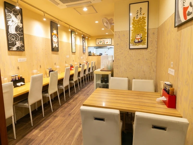 祇園白川ラーメンの店内