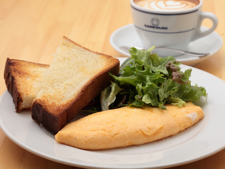 自家製パンと香り高いコーヒーの『トーストセット』