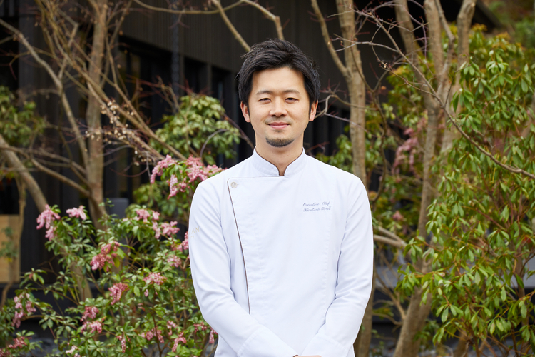 料理の専門学校を卒業して、すぐにイタリアへ飛んだ鳥居健太郎シェフ。はじめて京都に住み、新たな食材との出会いを日々楽しんでいる