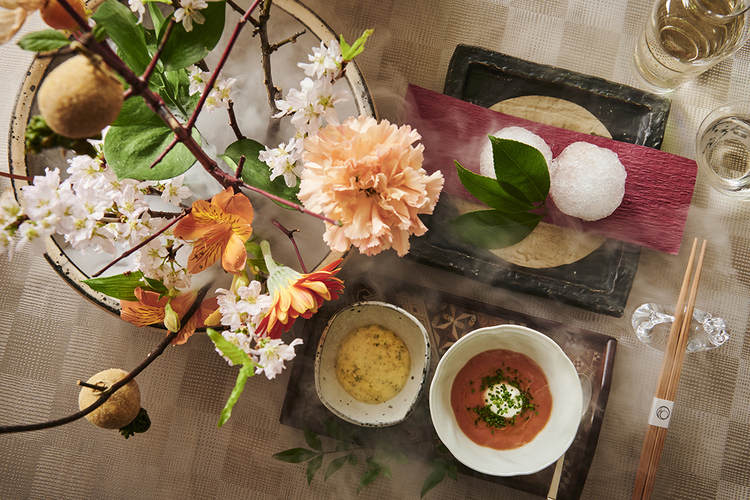 コースの最初に登場するのは、箱根の風景を料理に写した楽しい前菜