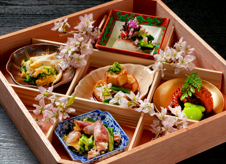 京都ならではの料理を堪能できる『おばんざい五種盛り』1,500円（税抜）