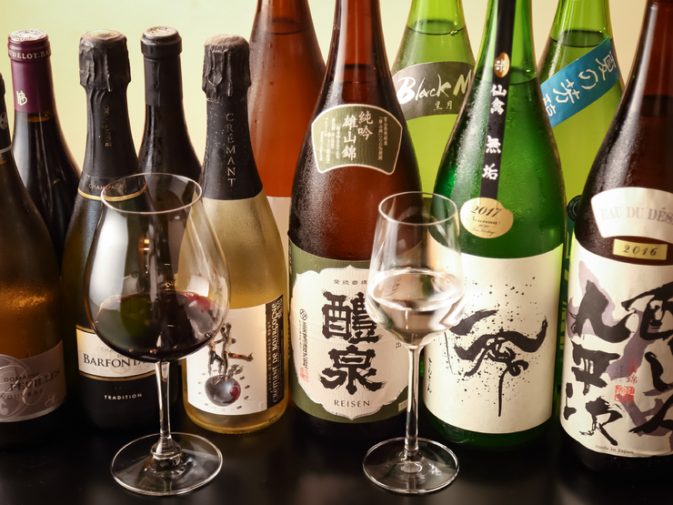 赤、白、泡のワインや、日本酒を厳選