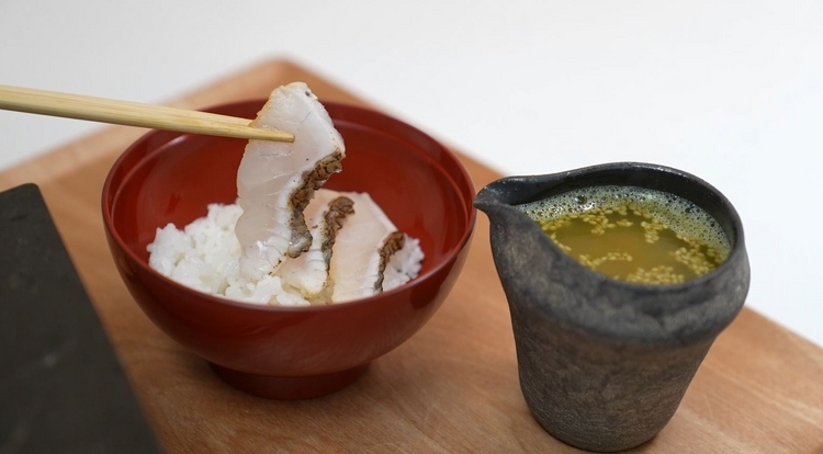 【伊勢すえよし】の『三重の恵み 伊勢まだい かぶせ茶漬け』