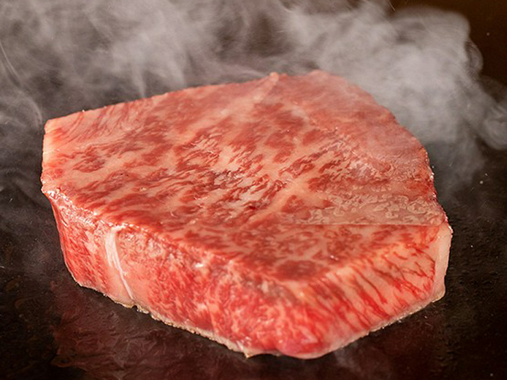 【八重洲 steak & seafood 鉄板焼き 一心】の料理