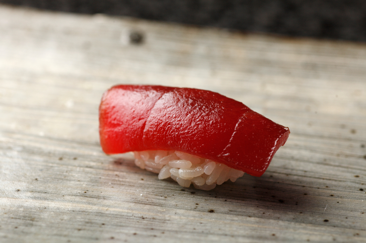【鮨かねさか】の『マグロづけ』