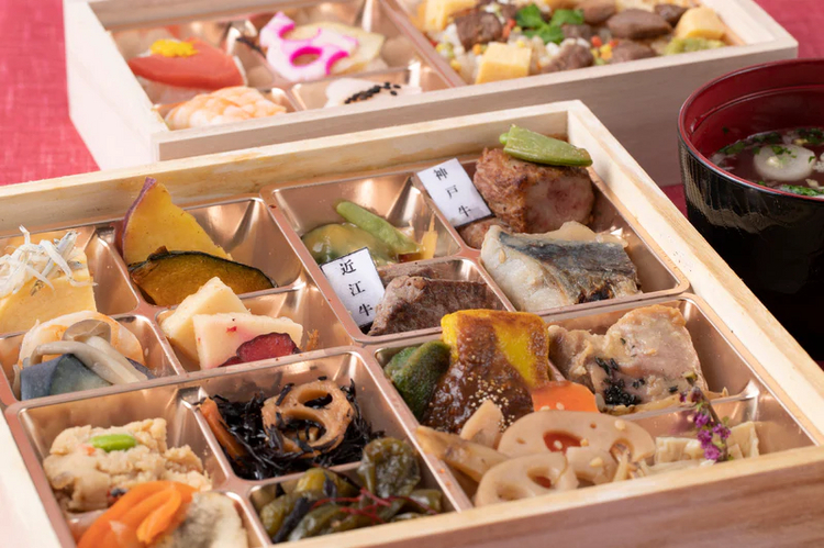 京都おばんざい16種・手毬寿司と肉ちらし Sushi time