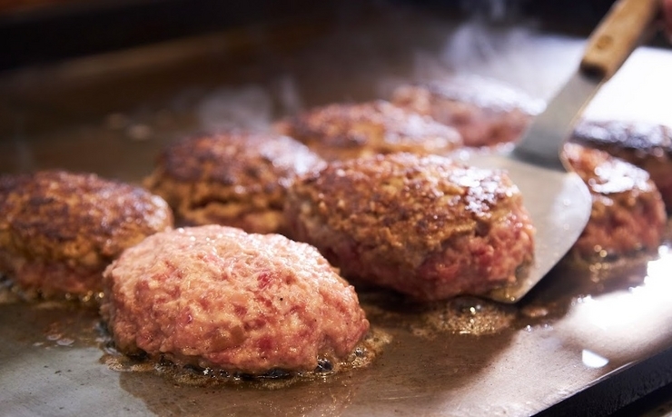 あら挽きハンバーグ