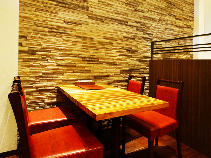 洋食あじとの内観