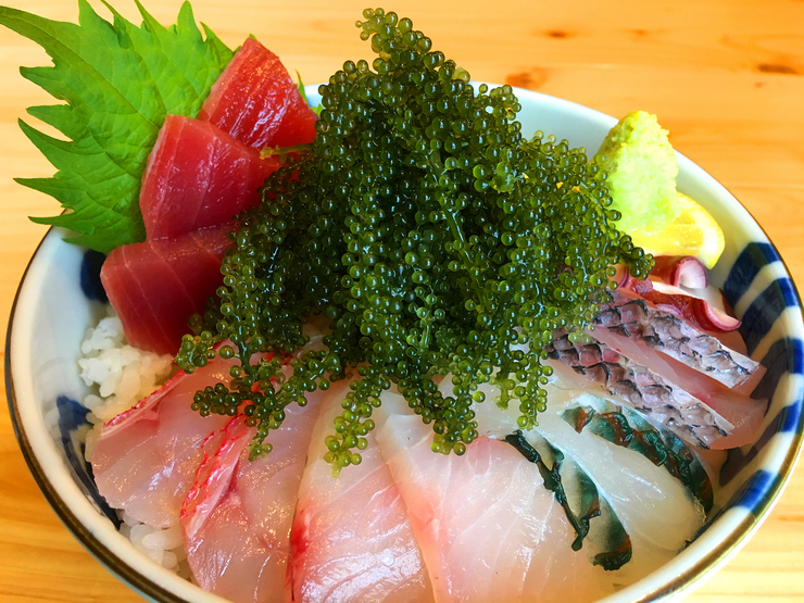 海ぶどう海鮮丼