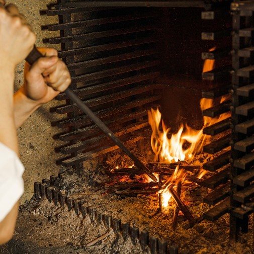 薪焼き料理