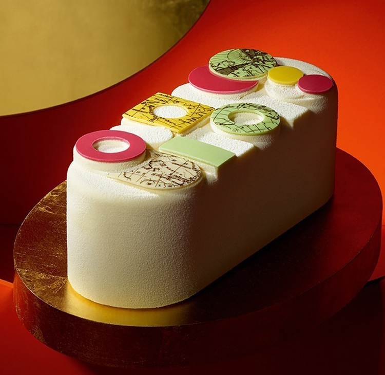 「ピエール・エルメ・パリ」2023年クリスマスケーキ｜“味覚の世界への旅”――、色彩豊かなクリスマスケーキがラインナップ