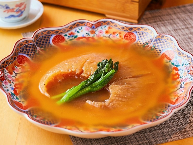 熱香森 -LA SHANG SEN-の吉切鮫尾鰭の姿煮込み 上湯ソース