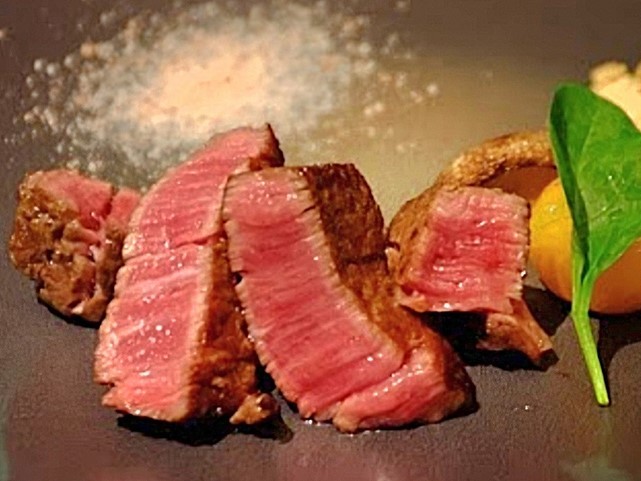 神戸牛のステーキ