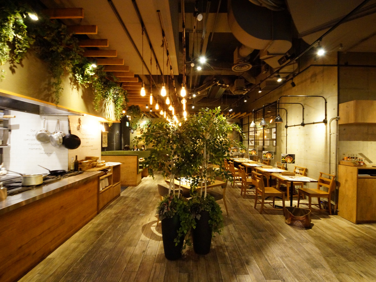 センバキッチングリーンハウスハービスプラザ店内観