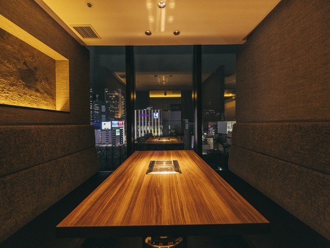 【焼肉うしごろ 新宿三丁目店】の個室