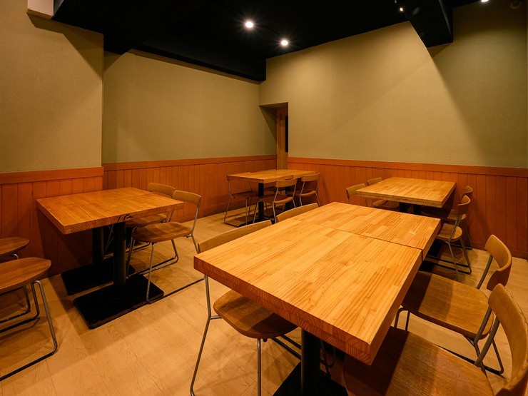 うに虎中通り　庵の内観