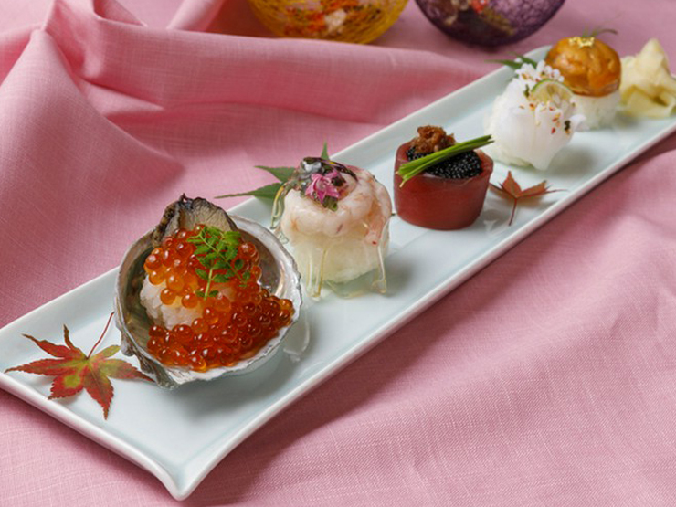 七色てまりうた 新宿の季節の手毬寿司盛合せ