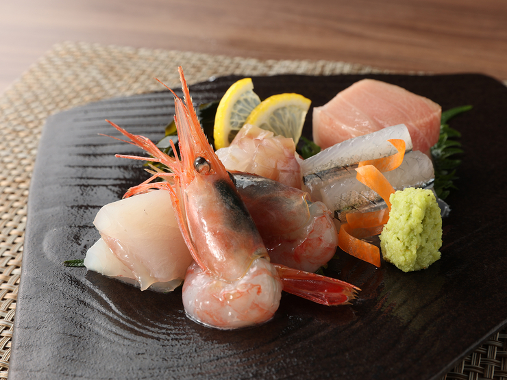 日本料理「みねを」の地元新潟産の海の幸
