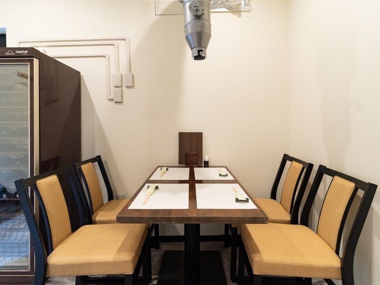 唐戸ステーキ山本の内観