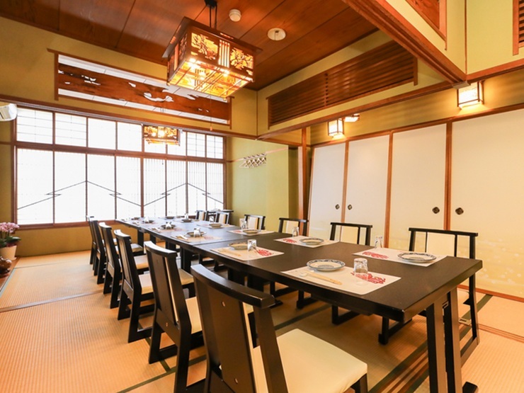 寿し吉田の内観