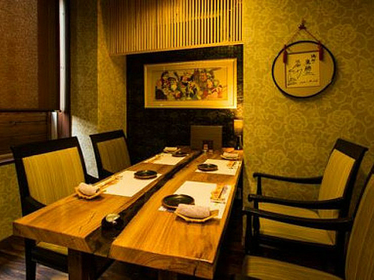会員制　寿司割烹　鷹勝　中洲店の個室