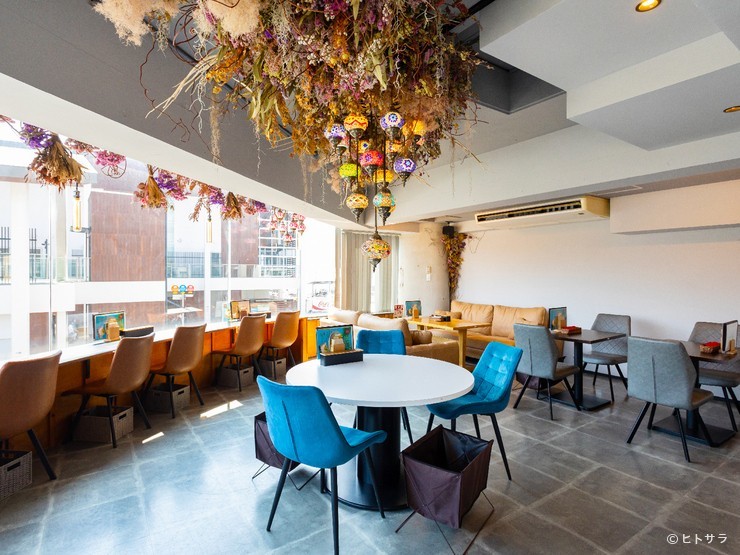 Cafe　蒼　広島駅前店の内観