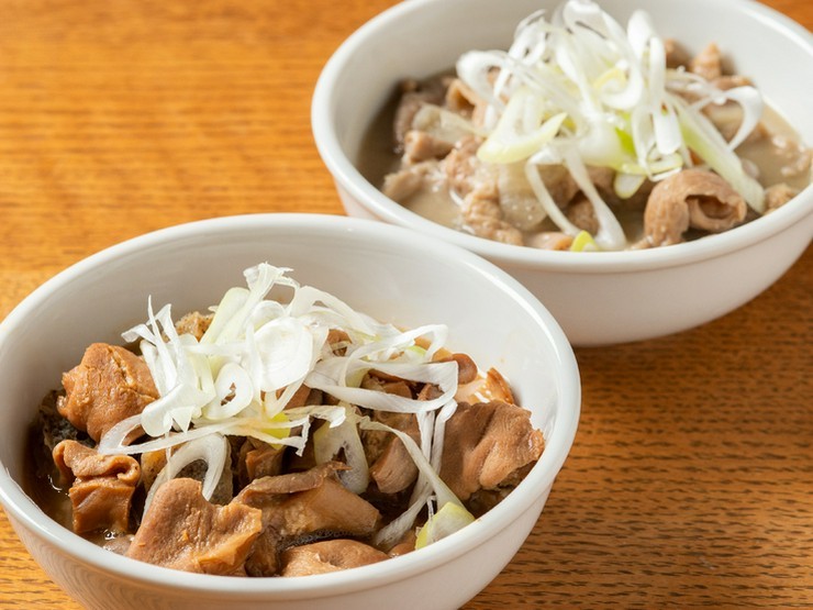 もつ焼き　松柏のもつ煮　赤、もつ煮　白