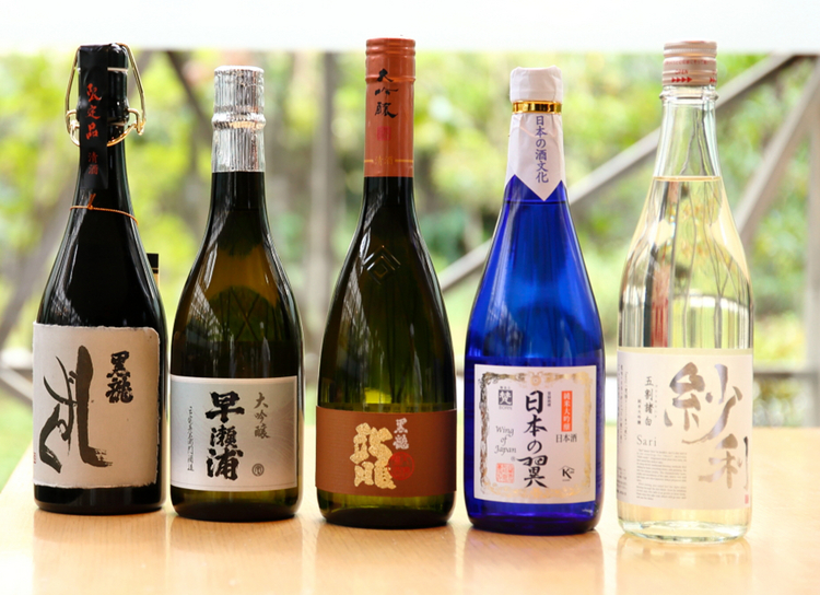 日本酒は福井県内の8つの蔵元の酒をオンリスト。メニューにはない日本酒の用意もあるのでスタッフまで