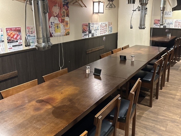 炭火焼肉　みさもの内観