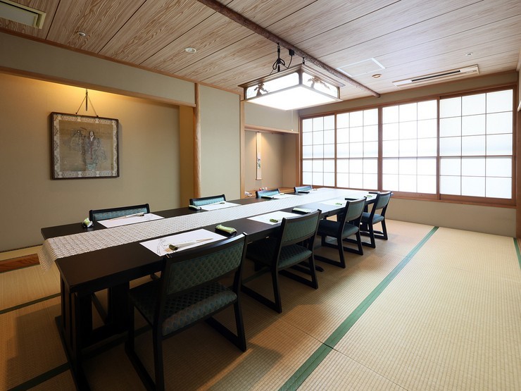 竹葉新葉亭 古都の茶屋の内観