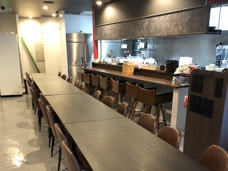 時間を忘れてくつろげる和やかな雰囲気の店内