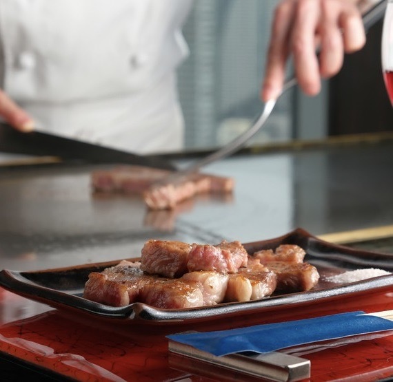 銀座クレストンホテル鉄板焼き華山