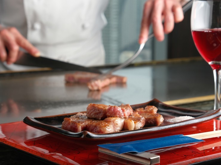 銀座クレストンホテル鉄板焼き華山