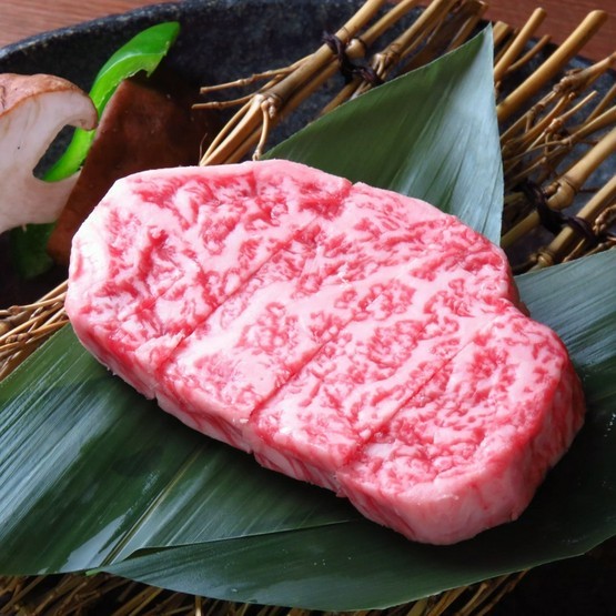 肉質はきめ細かく柔らか『リブ芯ステーキ』