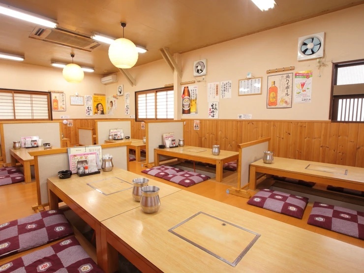 かに問屋の店内