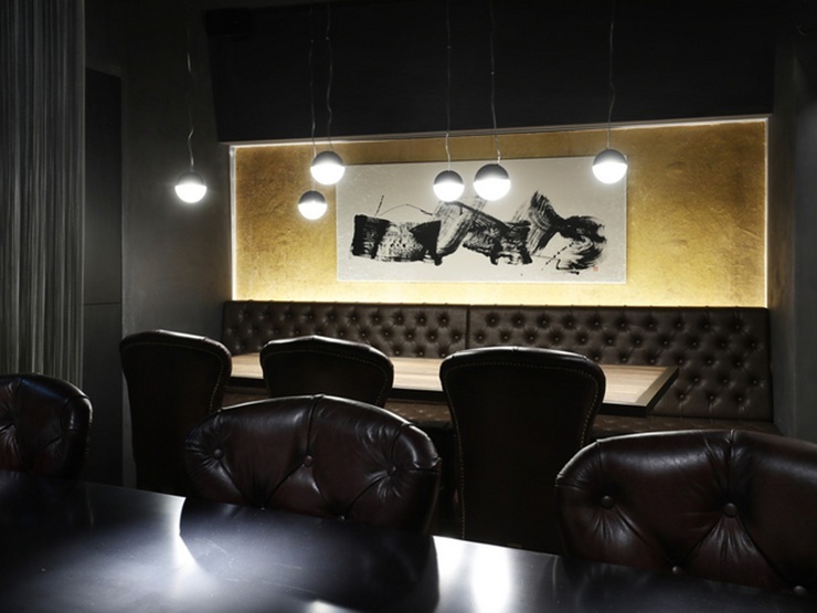 肉割烹かつまたの内観