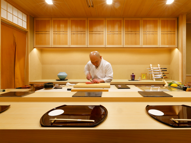 すし繁－HAN－の店内