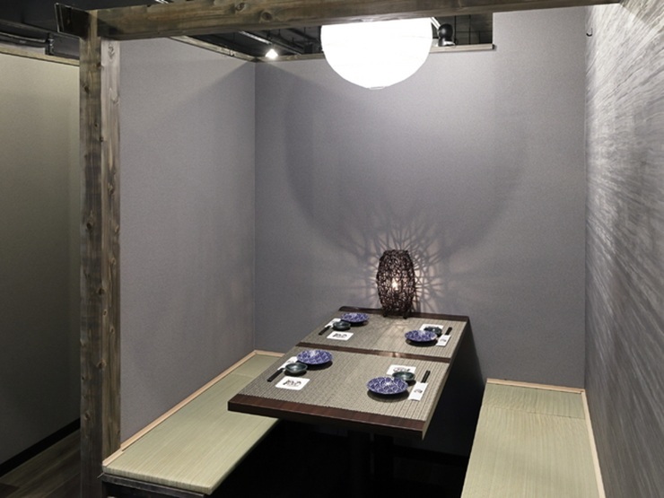 炉端と海鮮　だい炭　日本橋店の内観