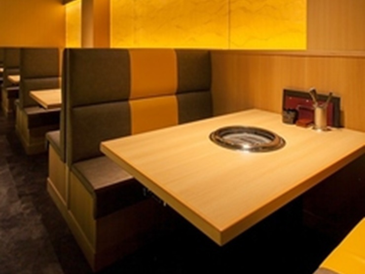 駿府の肉処　静岡そだちの内観