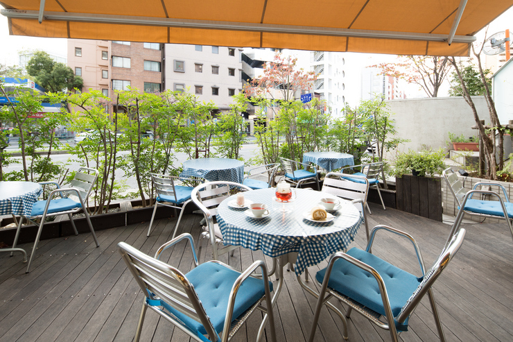 天現寺カフェのテラス